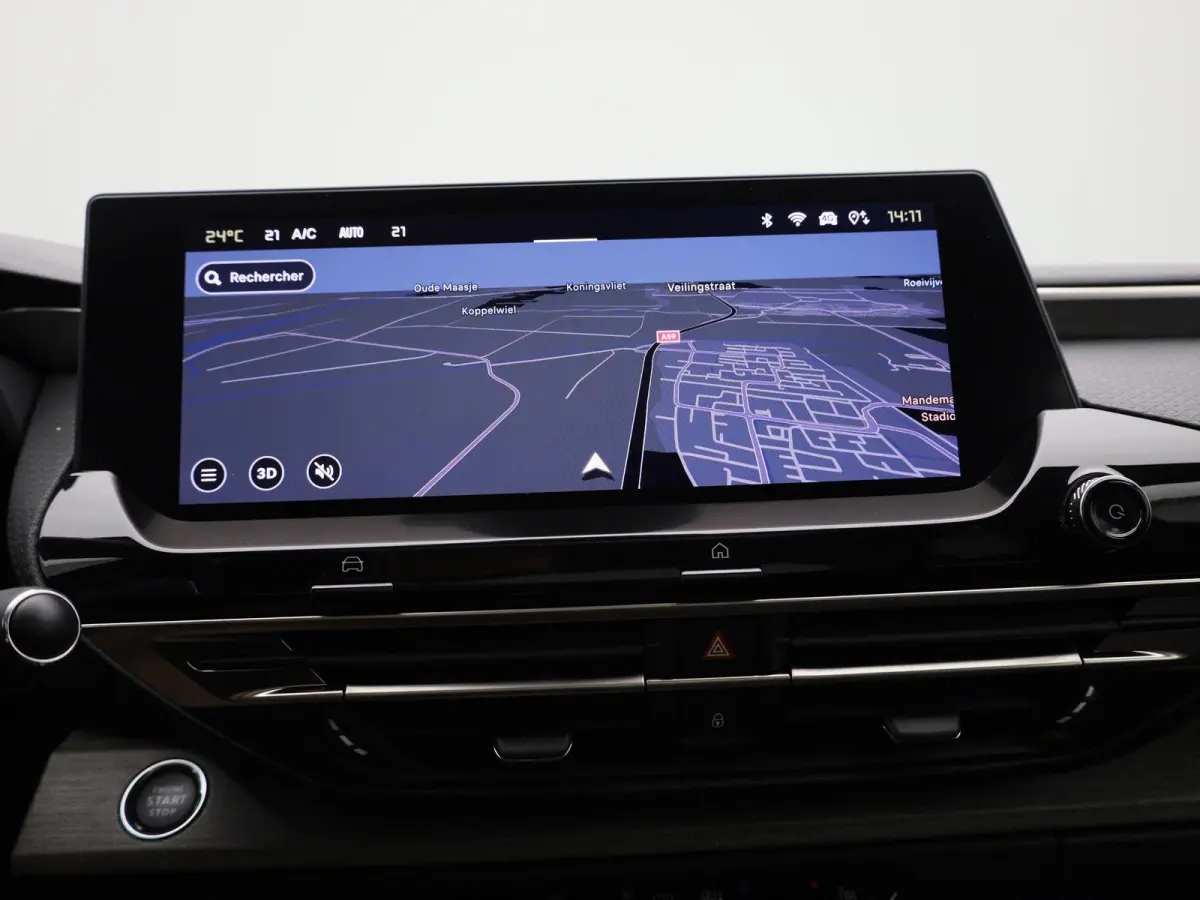 1.6 Plug-in Hybrid 225 Shine AUTOMAAT | PANORAMADAK | VIRTUEEL | NAVIGATIE | LEDER | CLIMA | ADAPTIEVE CRUISE | 360 CAMERA | APPLE CARPLAY | HEAD-UP | 12 MAANDEN BOVAG GARANTIE |