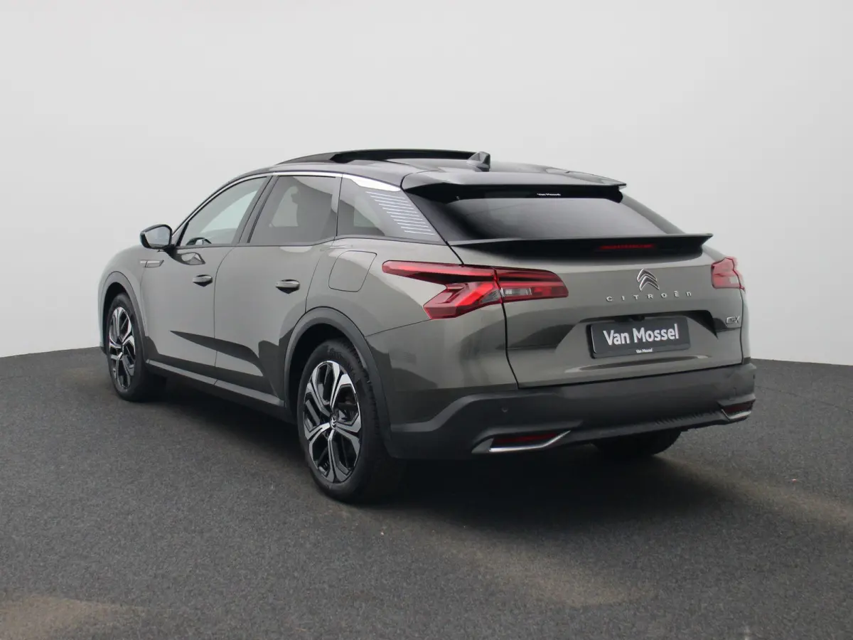 1.6 Plug-in Hybrid 225 Shine AUTOMAAT | PANORAMADAK | VIRTUEEL | NAVIGATIE | LEDER | CLIMA | ADAPTIEVE CRUISE | 360 CAMERA | APPLE CARPLAY | HEAD-UP | 12 MAANDEN BOVAG GARANTIE |