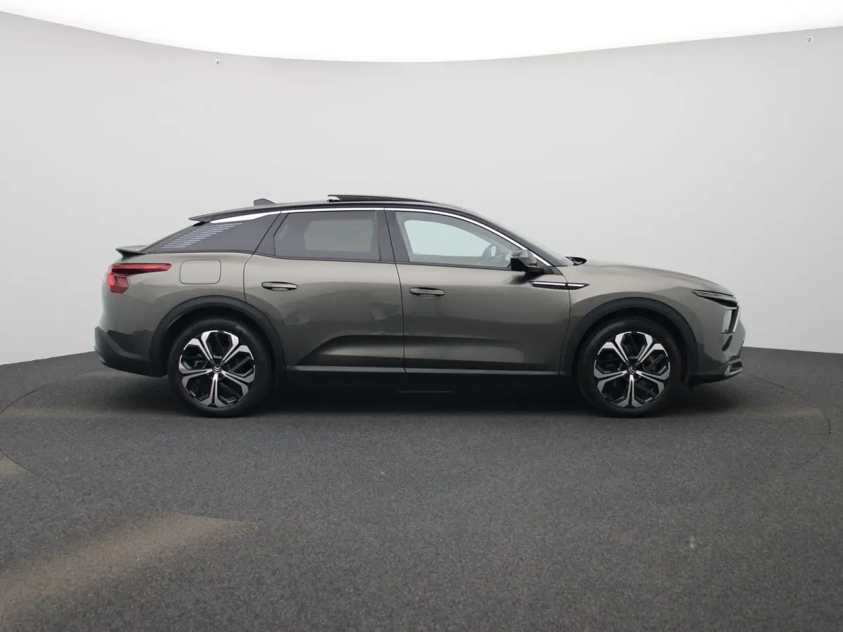 1.6 Plug-in Hybrid 225 Shine AUTOMAAT | PANORAMADAK | VIRTUEEL | NAVIGATIE | LEDER | CLIMA | ADAPTIEVE CRUISE | 360 CAMERA | APPLE CARPLAY | HEAD-UP | 12 MAANDEN BOVAG GARANTIE |