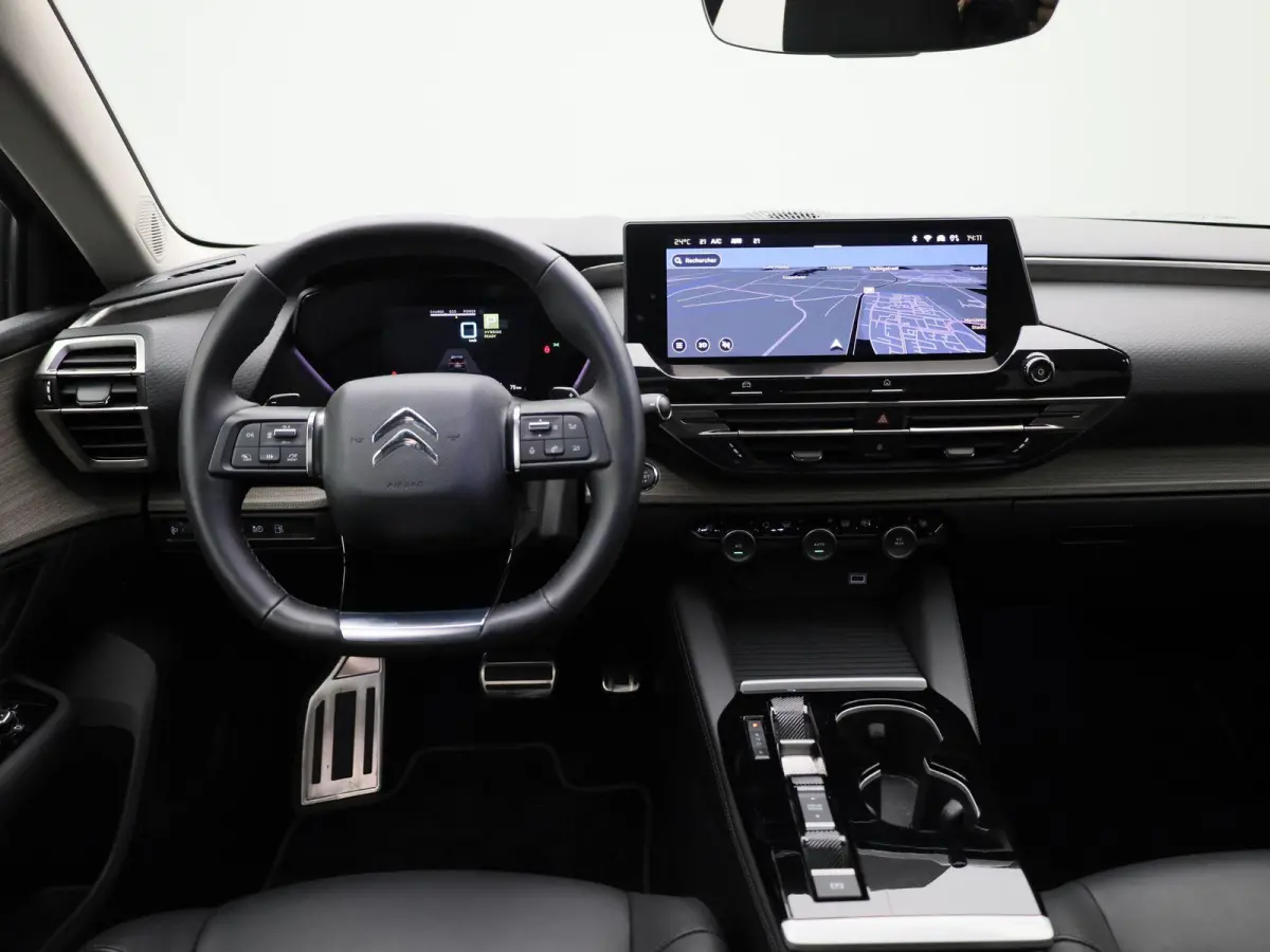 1.6 Plug-in Hybrid 225 Shine AUTOMAAT | PANORAMADAK | VIRTUEEL | NAVIGATIE | LEDER | CLIMA | ADAPTIEVE CRUISE | 360 CAMERA | APPLE CARPLAY | HEAD-UP | 12 MAANDEN BOVAG GARANTIE |