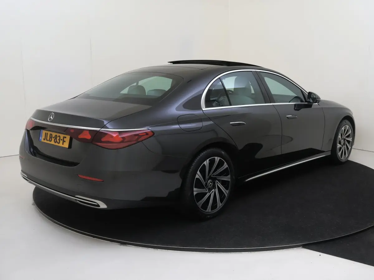 300 e 4MATIC Exclusive Line / Premium Plus/ Panoramadak/ Softclose/ SUPERSCREEN/ Nappa/ Burmester 4D