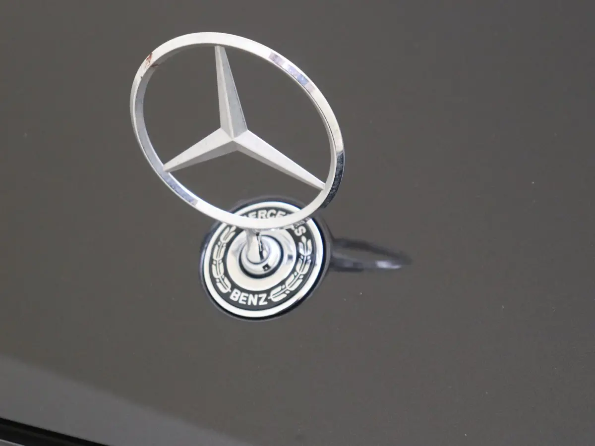 300 e 4MATIC Exclusive Line / Premium Plus/ Panoramadak/ Softclose/ SUPERSCREEN/ Nappa/ Burmester 4D