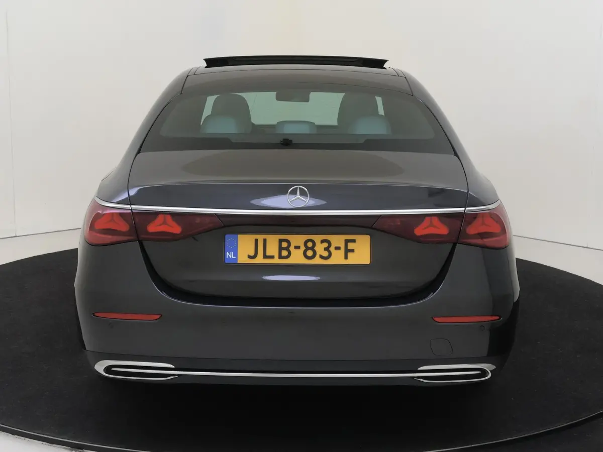 300 e 4MATIC Exclusive Line / Premium Plus/ Panoramadak/ Softclose/ SUPERSCREEN/ Nappa/ Burmester 4D