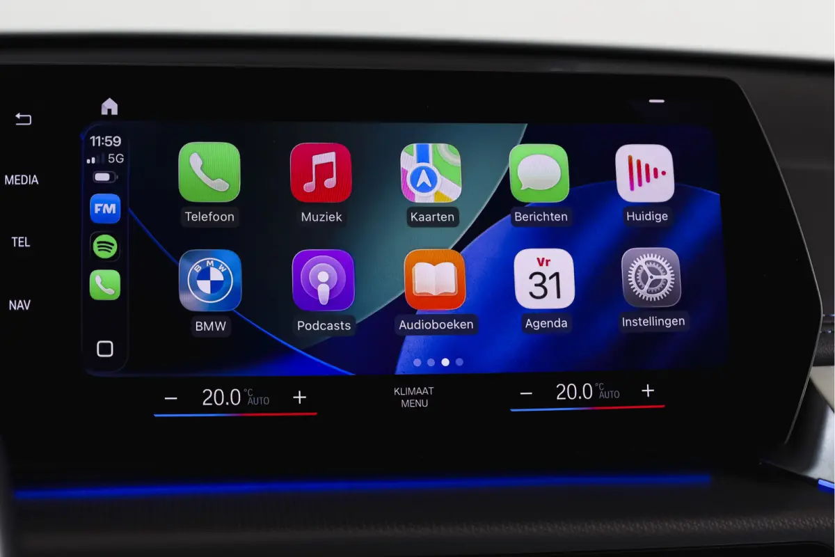 sDrive18i 136 PK M-Sport | Afn. Trekhaak | Dig. Cockpit | Cruise | PDC | Camera | NAV + App. Connect | ECC | Elek. Klep | LM 18" |