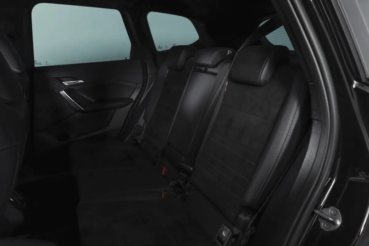 sDrive18i 136 PK M-Sport | Afn. Trekhaak | Dig. Cockpit | Cruise | PDC | Camera | NAV + App. Connect | ECC | Elek. Klep | LM 18" |