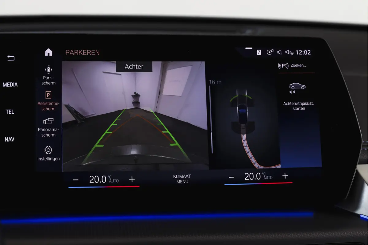 sDrive18i 136 PK M-Sport | Afn. Trekhaak | Dig. Cockpit | Cruise | PDC | Camera | NAV + App. Connect | ECC | Elek. Klep | LM 18" |