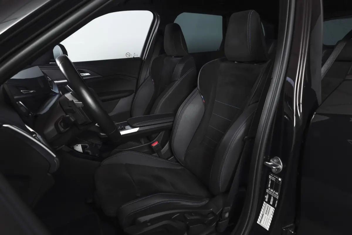 sDrive18i 136 PK M-Sport | Afn. Trekhaak | Dig. Cockpit | Cruise | PDC | Camera | NAV + App. Connect | ECC | Elek. Klep | LM 18" |