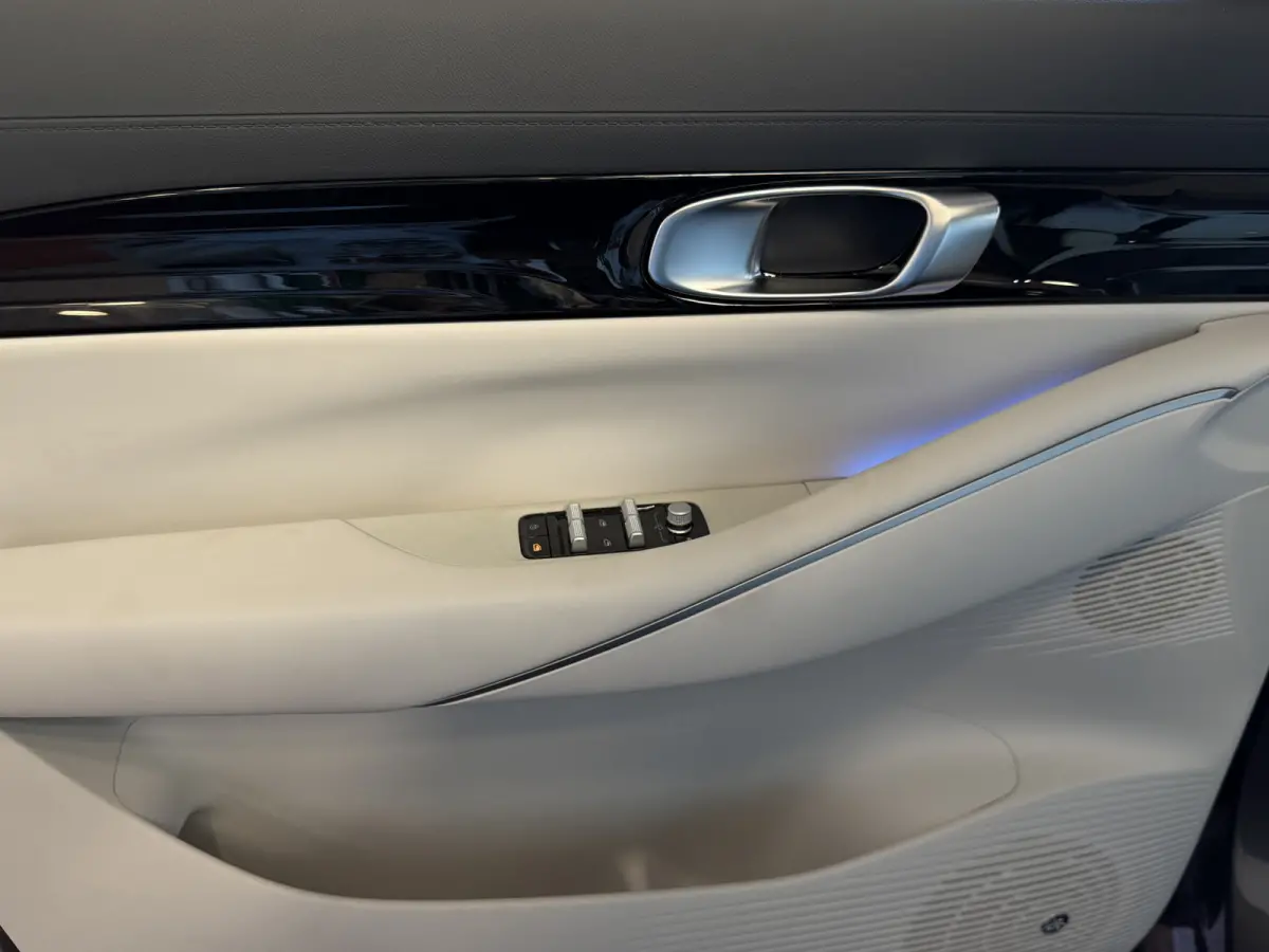 Max+ 68 kWh | 475 km WLTP | 8 Jaar Garantie | Pano | Elektr. Achterklep | 360° Camera | Warmtepomp | Verwarmde & Geventileerde Stoelen Geely Wijchen