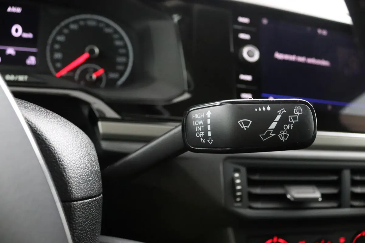 1.0 TSI Comfortline | Navigatie | Airco |