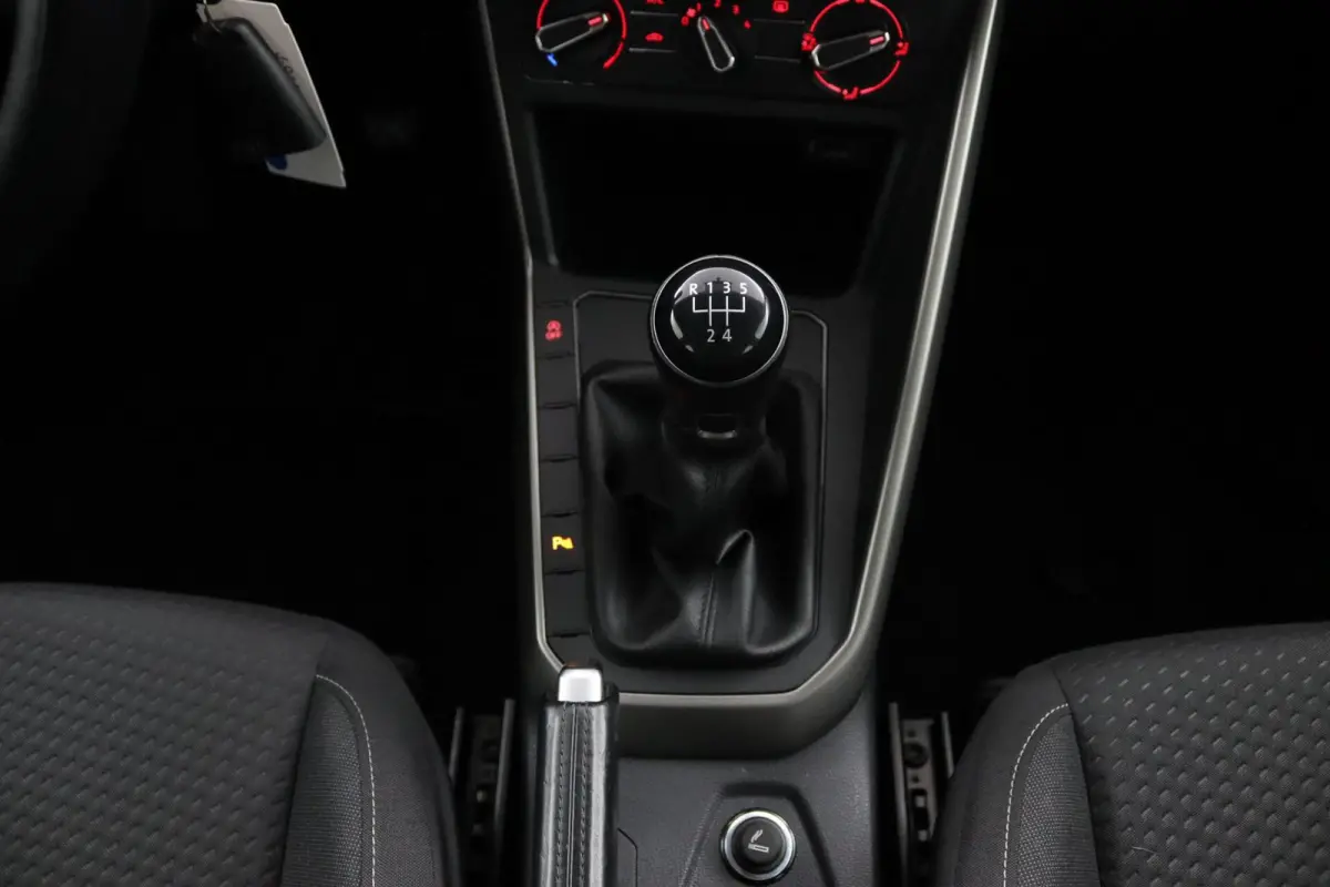 1.0 TSI Comfortline | Navigatie | Airco |