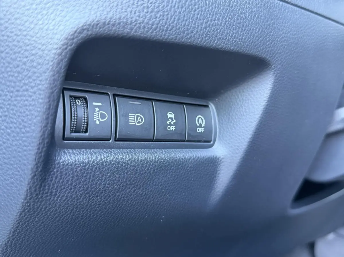 1.0 VVT-i MT Play