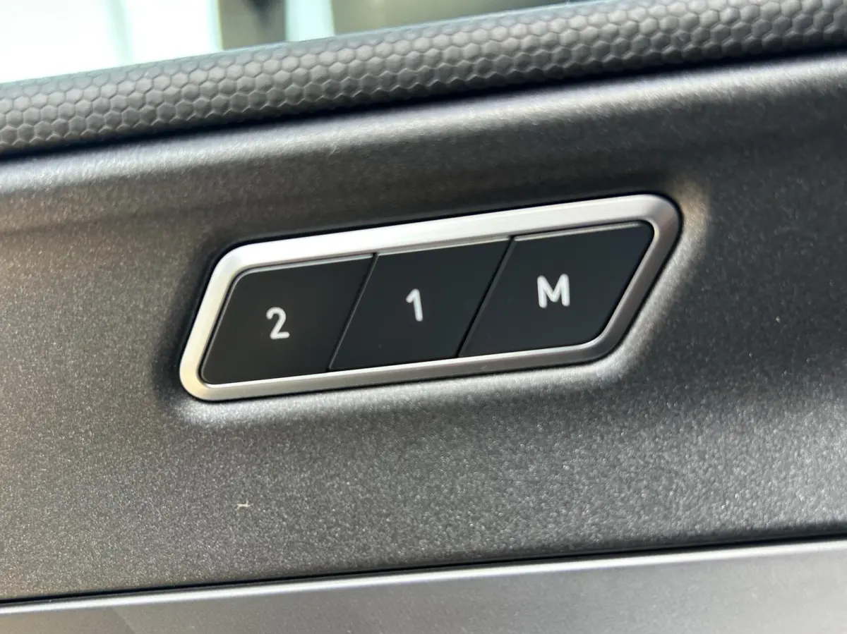 1.5 PANO I NAVI + CAMERA