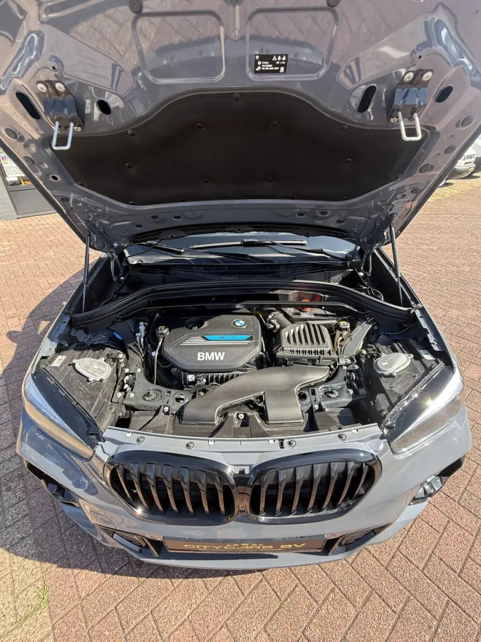 xDrive25e M sport plug-in hybride full options soh 86.9% pano navi climate ctr M spoiler pakket leder camera led dealer onderhouden