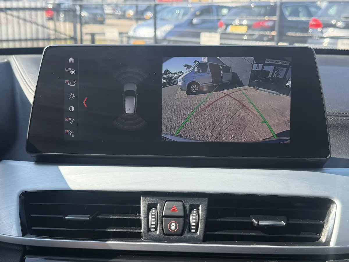 xDrive25e M sport plug-in hybride full options soh 86.9% pano navi climate ctr M spoiler pakket leder camera led dealer onderhouden