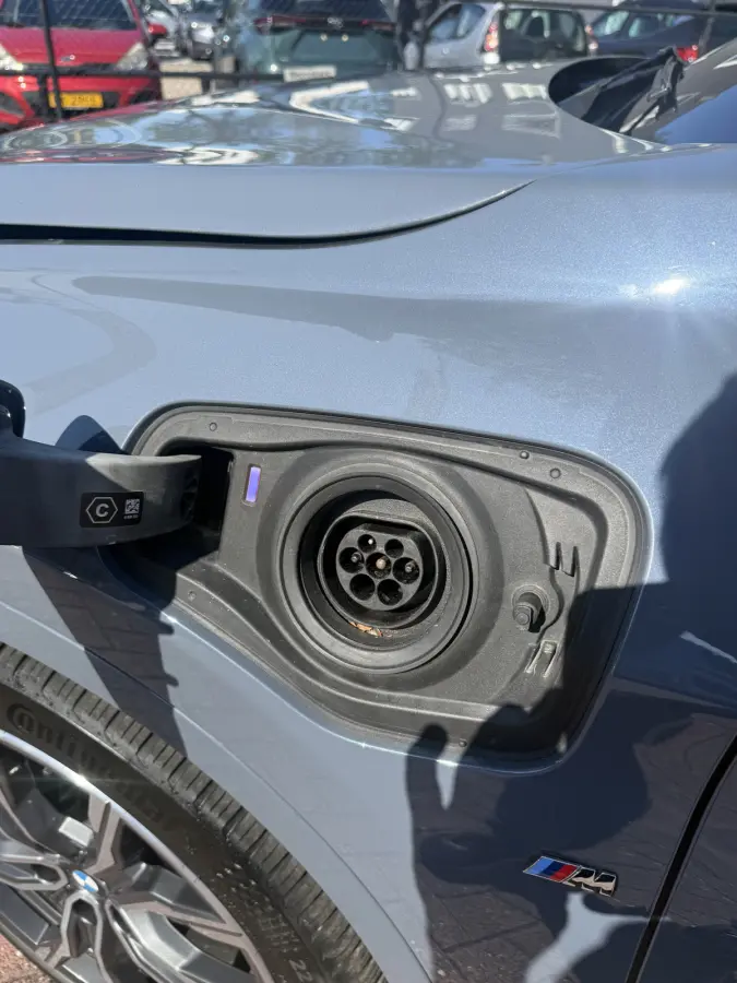 xDrive25e M sport plug-in hybride full options soh 86.9% pano navi climate ctr M spoiler pakket leder camera led dealer onderhouden