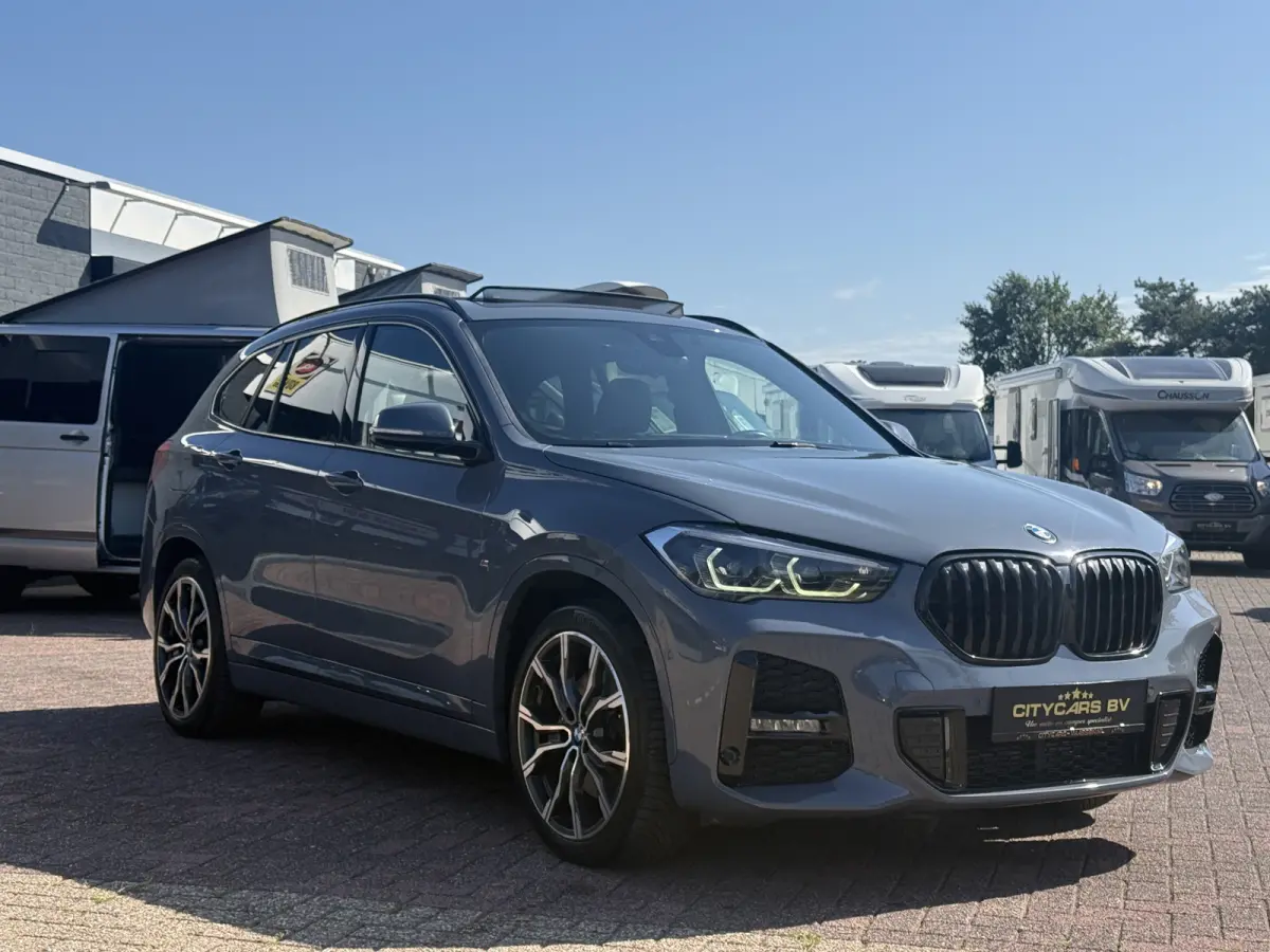 xDrive25e M sport plug-in hybride full options soh 86.9% pano navi climate ctr M spoiler pakket leder camera led dealer onderhouden