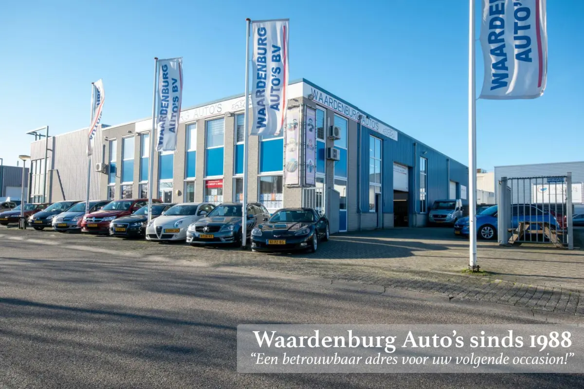 1.2 PureTech Allure | Carplay | Camera | Nieuwe riem