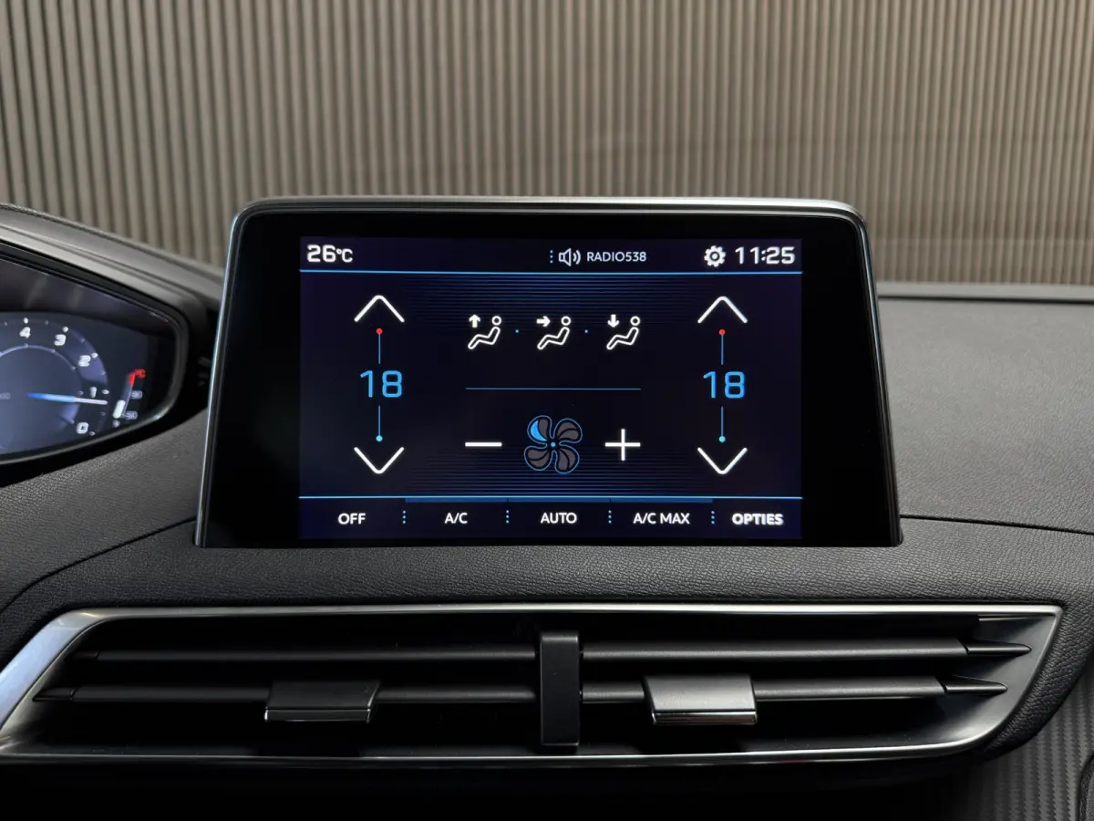 1.2 PureTech Allure | Carplay | Camera | Nieuwe riem
