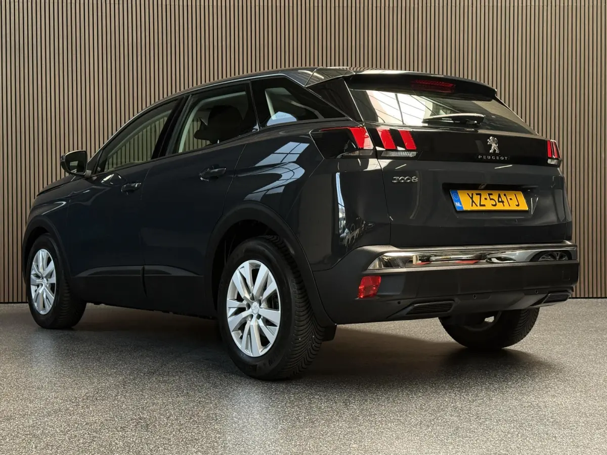 1.2 PureTech Allure | Carplay | Camera | Nieuwe riem