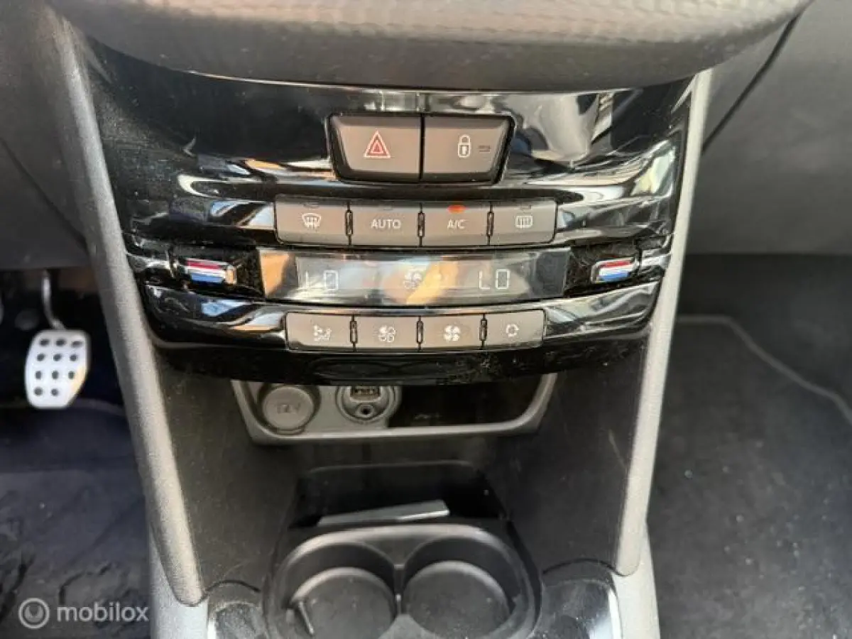 1.2 Benz GT Line Pano Camera