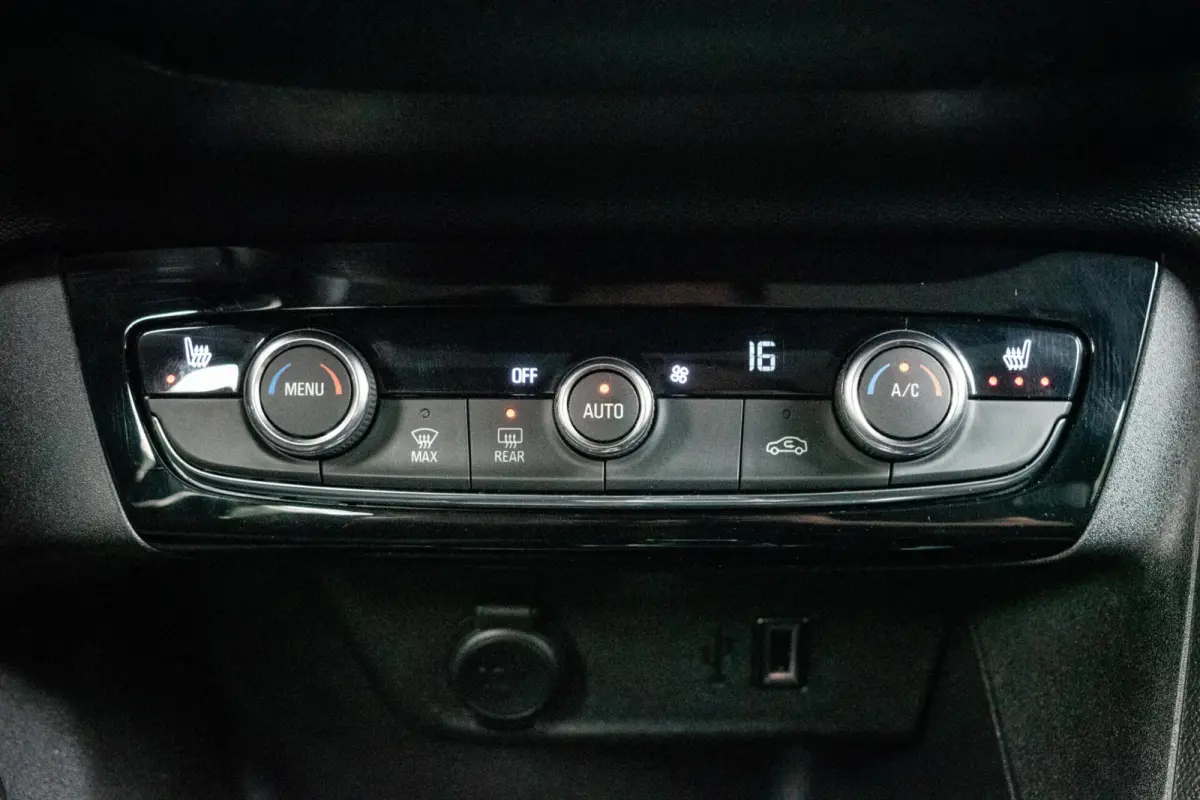 GS Line 50 kWh|SOH 91%|3-FASE|1e EIGENAAR|STOEL-STUUR VERWARMD|CLIMATE|KEYLESS
