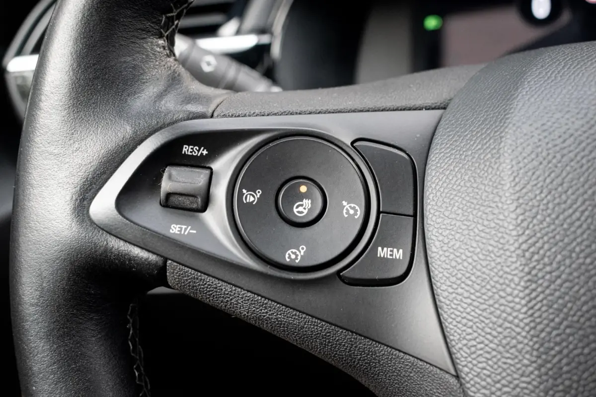 GS Line 50 kWh|SOH 91%|3-FASE|1e EIGENAAR|STOEL-STUUR VERWARMD|CLIMATE|KEYLESS