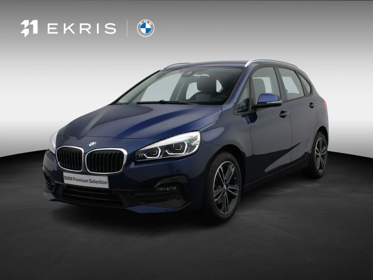 218i Executive | Comfort Pack | Sportline | Stuurwielrand Verwarmd | Head-Up Display | 17''