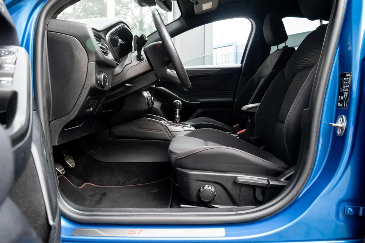 1.0 EcoBoost ST Line|WINTERPACK|ADAPT. CRUISE|B&O|CAMERA