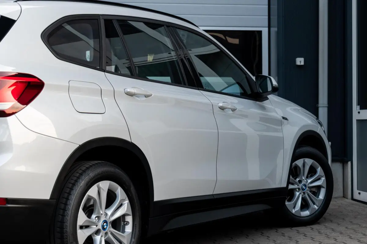 xDrive25e High Executive|1e EIGENAAR|ELEK.KLEP|HEAD-UP|STOELVERWARMING|CAMERA