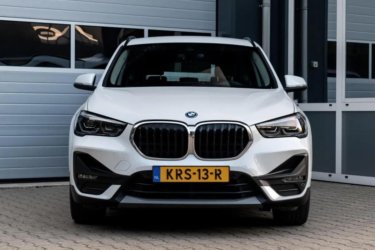 xDrive25e High Executive|1e EIGENAAR|ELEK.KLEP|HEAD-UP|STOELVERWARMING|CAMERA