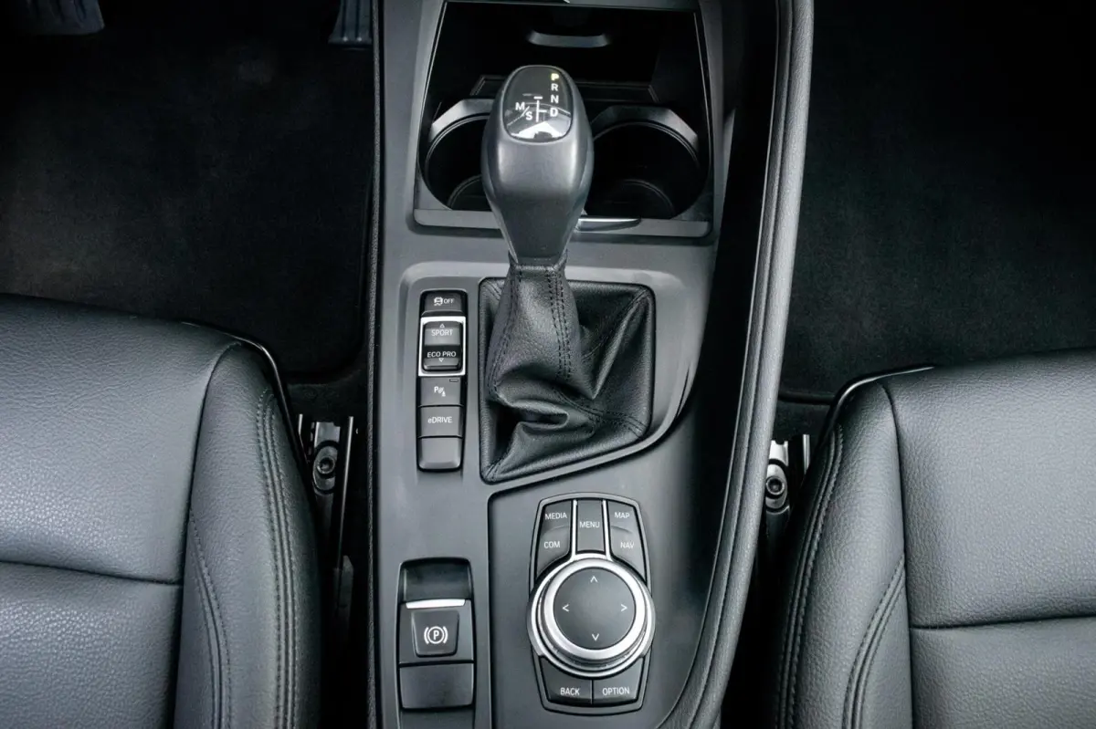 xDrive25e High Executive|1e EIGENAAR|ELEK.KLEP|HEAD-UP|STOELVERWARMING|CAMERA