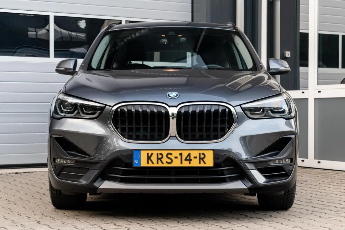 xDrive25e High Executive|1e EIGENAAR|ELEK.KLEP|TREKHAAK|HEAD-UP|CAMERA