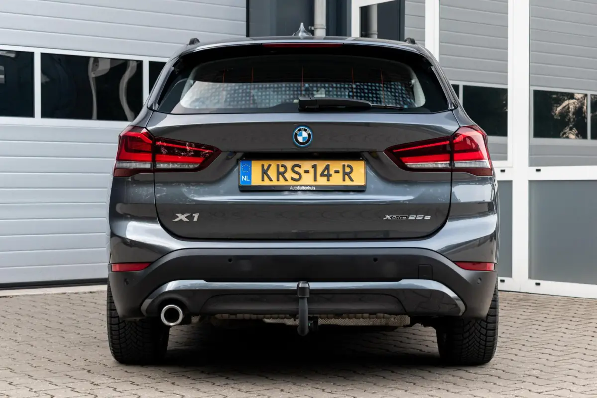 xDrive25e High Executive|1e EIGENAAR|ELEK.KLEP|TREKHAAK|HEAD-UP|CAMERA