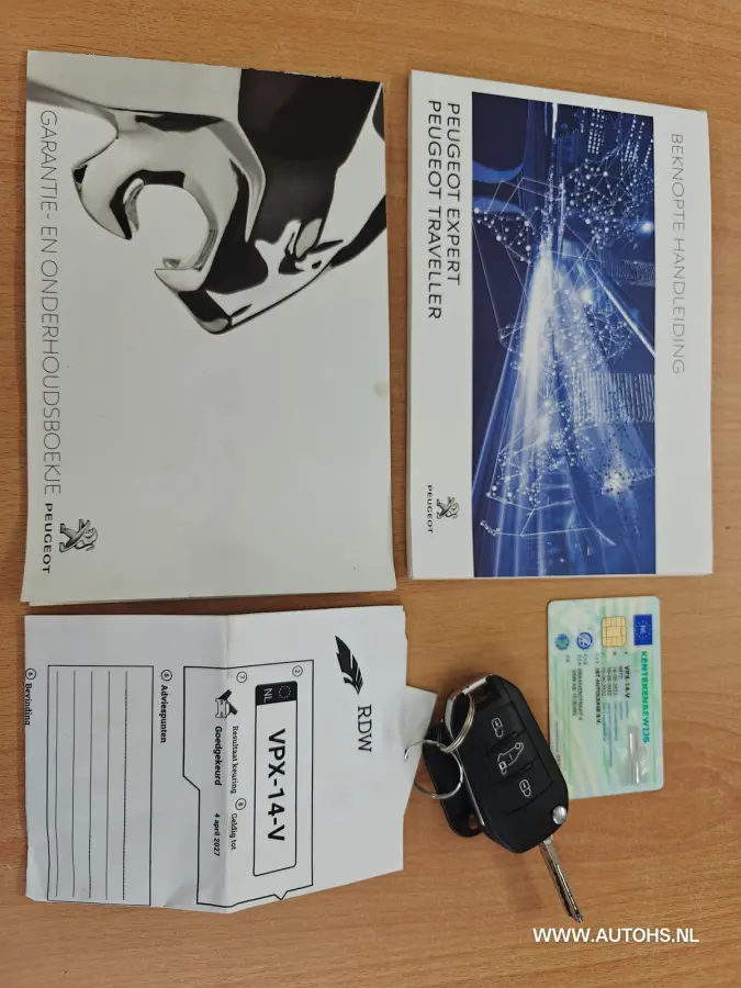 1.5 BlueHDI 100 Long Premium , Extra lang , Euro 6 , 1e Eig. cruise , camera , Apk april 2027, Pracht bus.