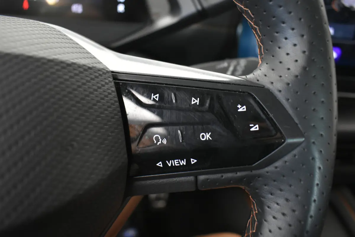 62 kWh SOH 94% PDC Carplay Stoel + Stuur Verwarming