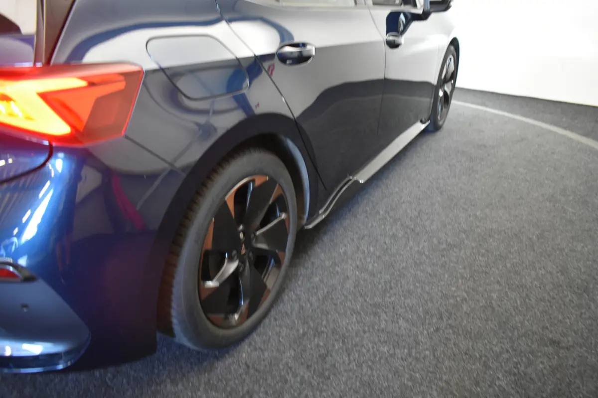 62 kWh SOH 94% PDC Carplay Stoel + Stuur Verwarming