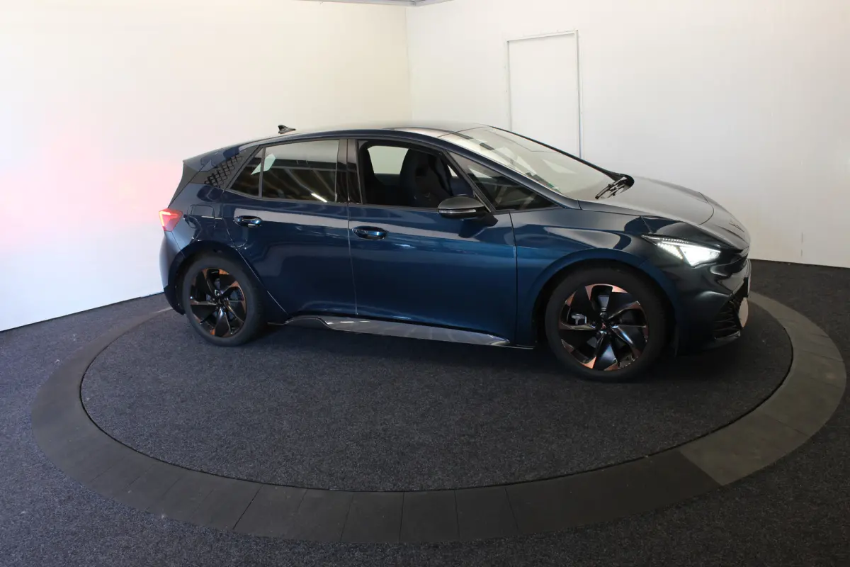 62 kWh SOH 94% PDC Carplay Stoel + Stuur Verwarming