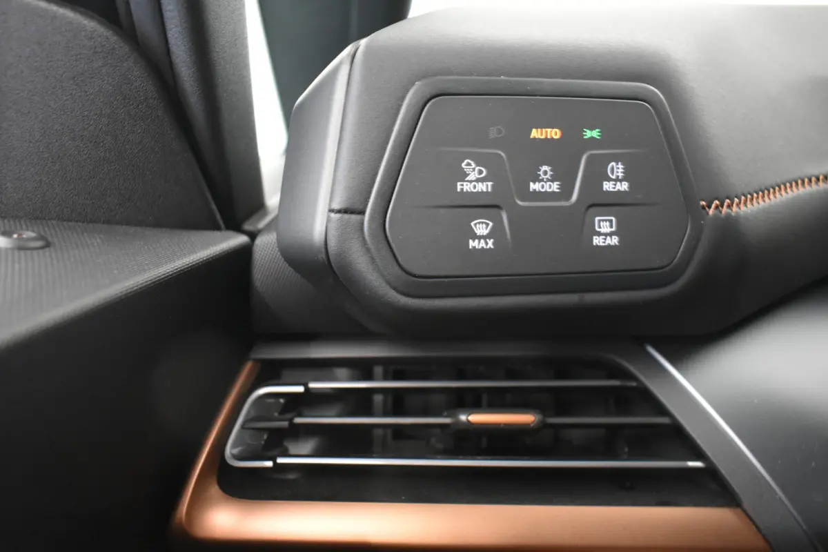 62 kWh SOH 94% PDC Carplay Stoel + Stuur Verwarming