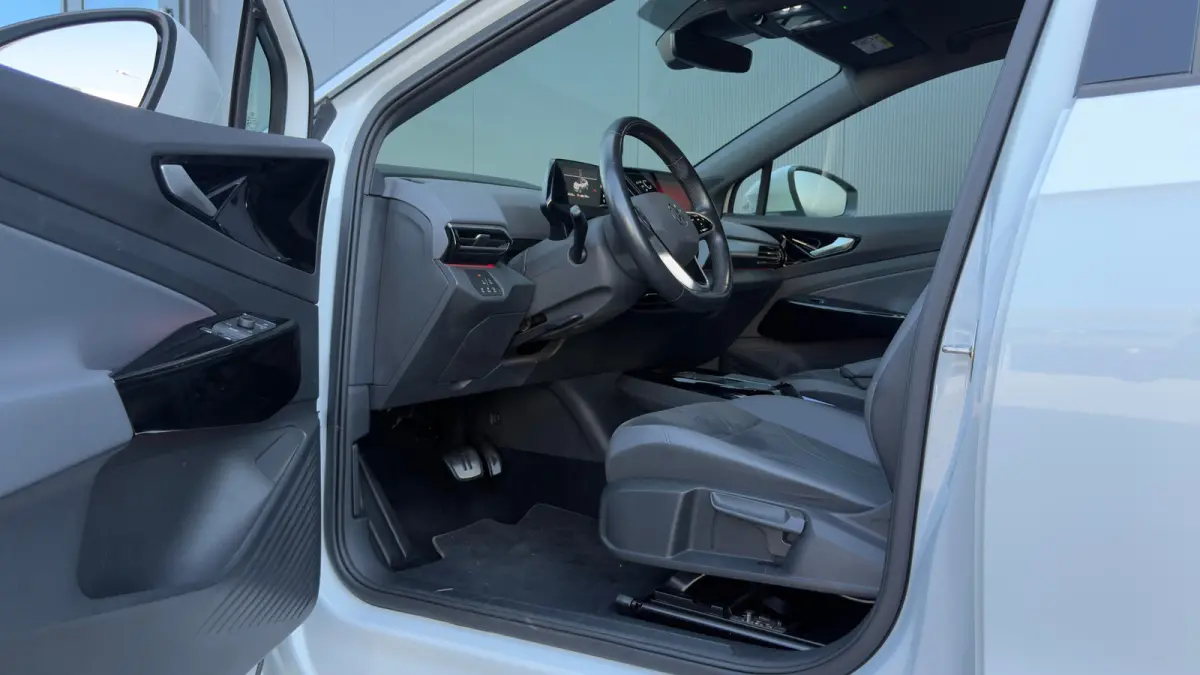 Pro Performance 77kwh | SOH 94.9% | Camera | Apple Carplay | 19"LMV |