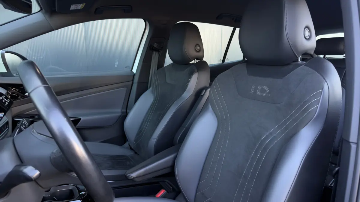 Pro Performance 77kwh | SOH 94.9% | Camera | Apple Carplay | 19"LMV |