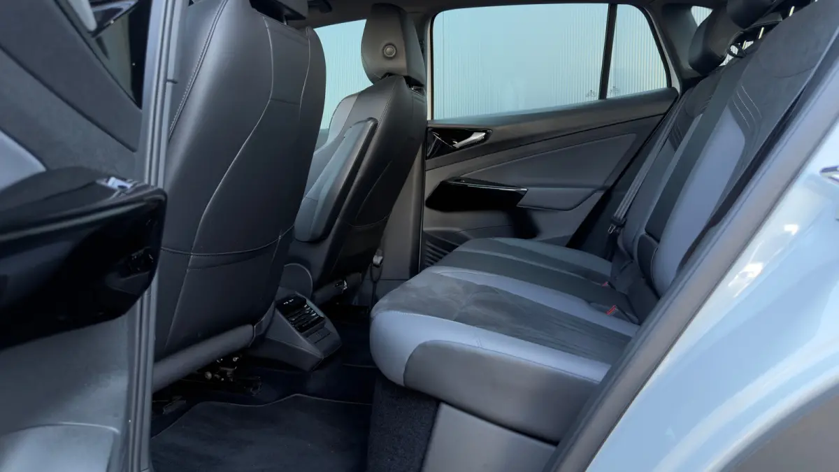 Pro Performance 77kwh | SOH 94.9% | Camera | Apple Carplay | 19"LMV |