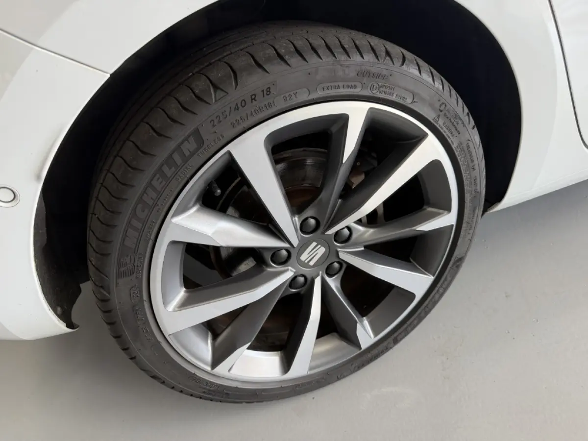 1.4 TSI FR e-Hybrid 204PK 2021 PANO ACC LANE SFEER