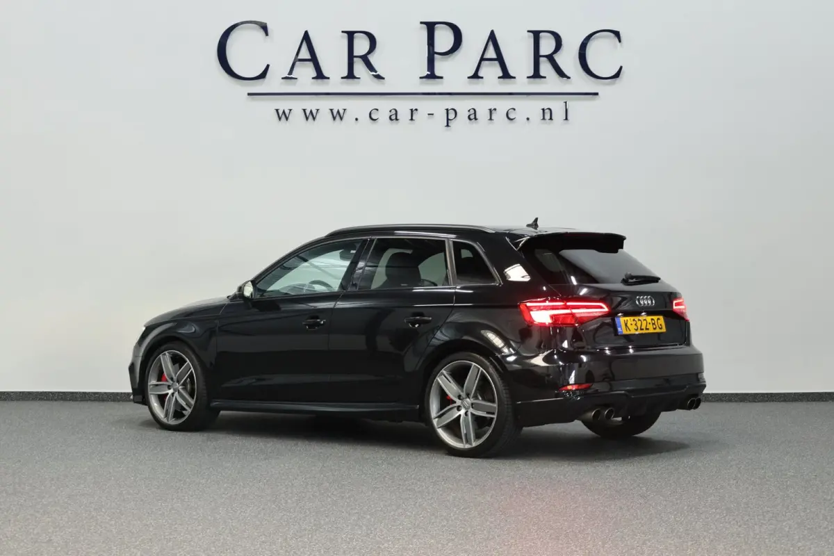 2.0 TFSI S3 360+PK AKRAPOVIC/FACELIFT/VIRTUAL/HALF LEDER+ALCANTARA+S.VERWARMING/CRUISE/ECC/12 MND GARANTIE!