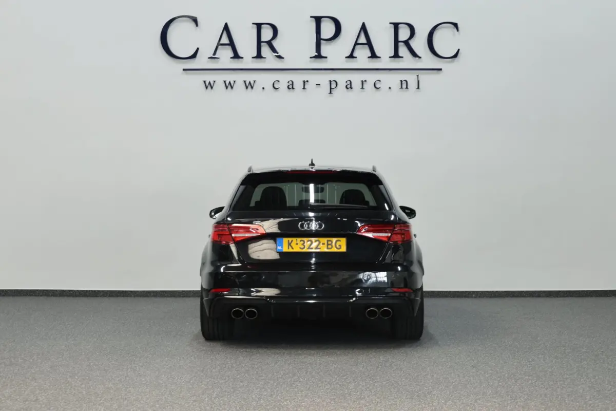 2.0 TFSI S3 360+PK AKRAPOVIC/FACELIFT/VIRTUAL/HALF LEDER+ALCANTARA+S.VERWARMING/CRUISE/ECC/12 MND GARANTIE!
