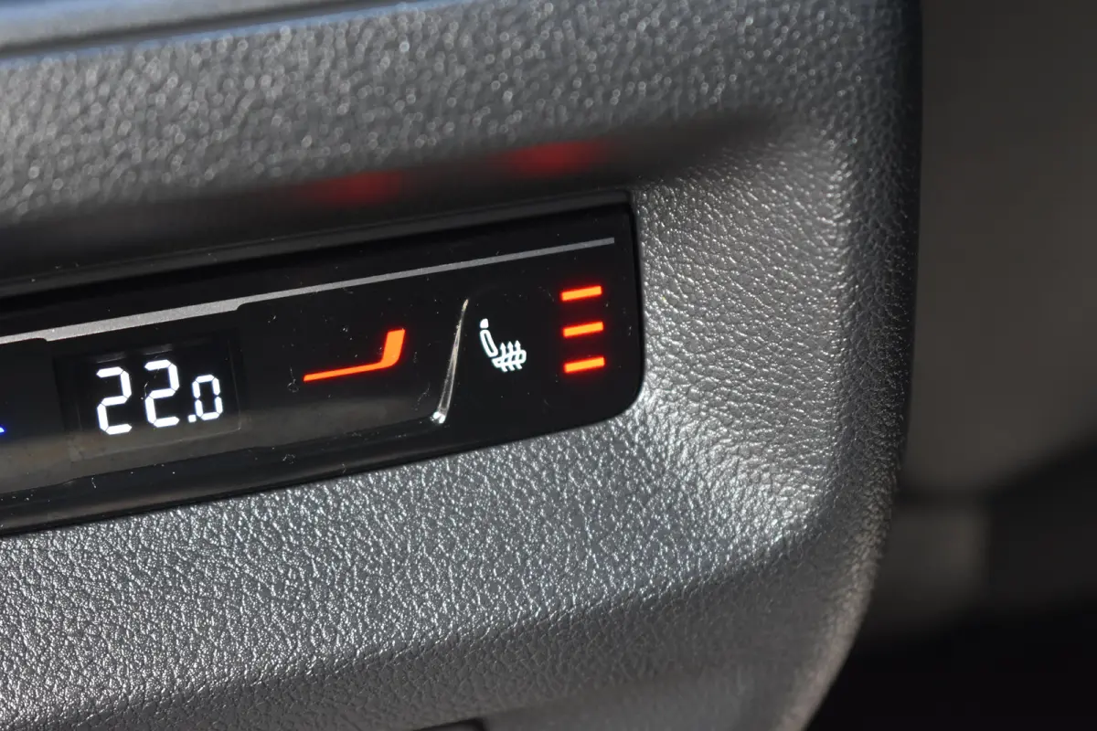 1.5 272PK eHybrid R-Line Edition Assistance Pakket | Comfort Pakket Plus | Interieur Style Pakket | Design Pakket | Schuif-kanteldak | Wegklapbare trekhaak | Head-up display | Harman Kardon 