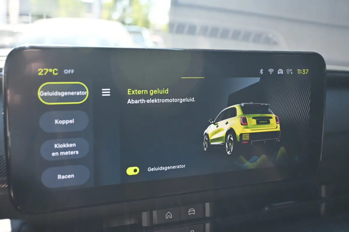 Scorpionissima 54 kWh 240pk Tot 8 Jaar Garantie! | Torson Sperdifferentieel | Sabelt Stoelen | Allseason | Stoelverwarming | Draadloos Apple Carplay & Android Auto | !!