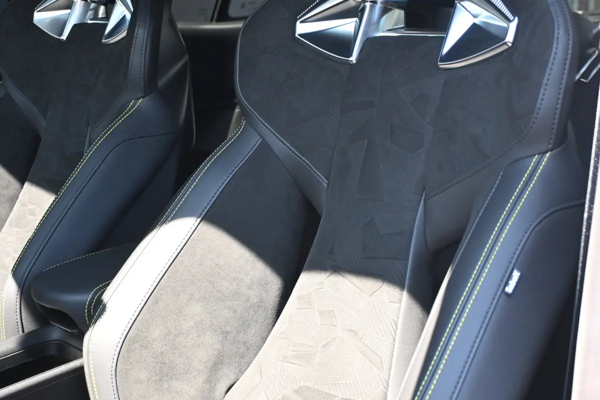 Scorpionissima 54 kWh 240pk Tot 8 Jaar Garantie! | Torson Sperdifferentieel | Sabelt Stoelen | Allseason | Stoelverwarming | Draadloos Apple Carplay & Android Auto | !!