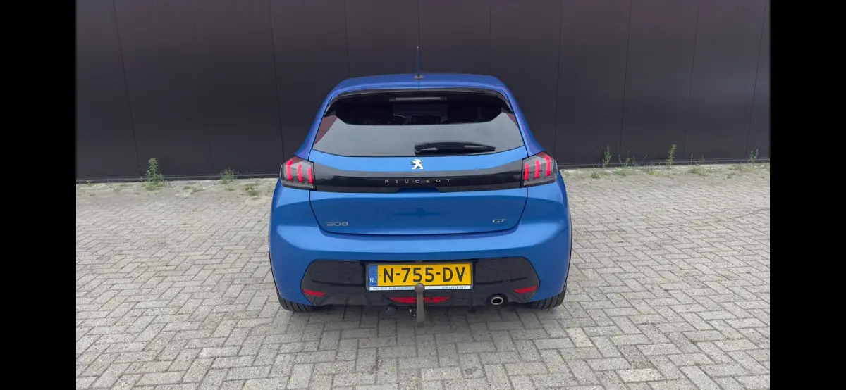 1.2 PureTech GT | Cruise Control | Climate Control | Achteruitrij Camera | Parkeersensoren Voor en Achter | Apple Carplay / Android Auto | Achteruitrijcamera | Android Auto | Apple CarPlay