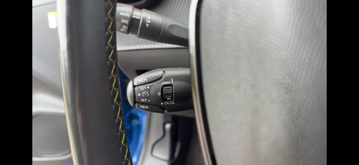 1.2 PureTech GT | Cruise Control | Climate Control | Achteruitrij Camera | Parkeersensoren Voor en Achter | Apple Carplay / Android Auto | Achteruitrijcamera | Android Auto | Apple CarPlay