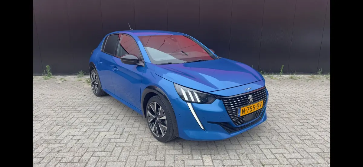 1.2 PureTech GT | Cruise Control | Climate Control | Achteruitrij Camera | Parkeersensoren Voor en Achter | Apple Carplay / Android Auto | Achteruitrijcamera | Android Auto | Apple CarPlay